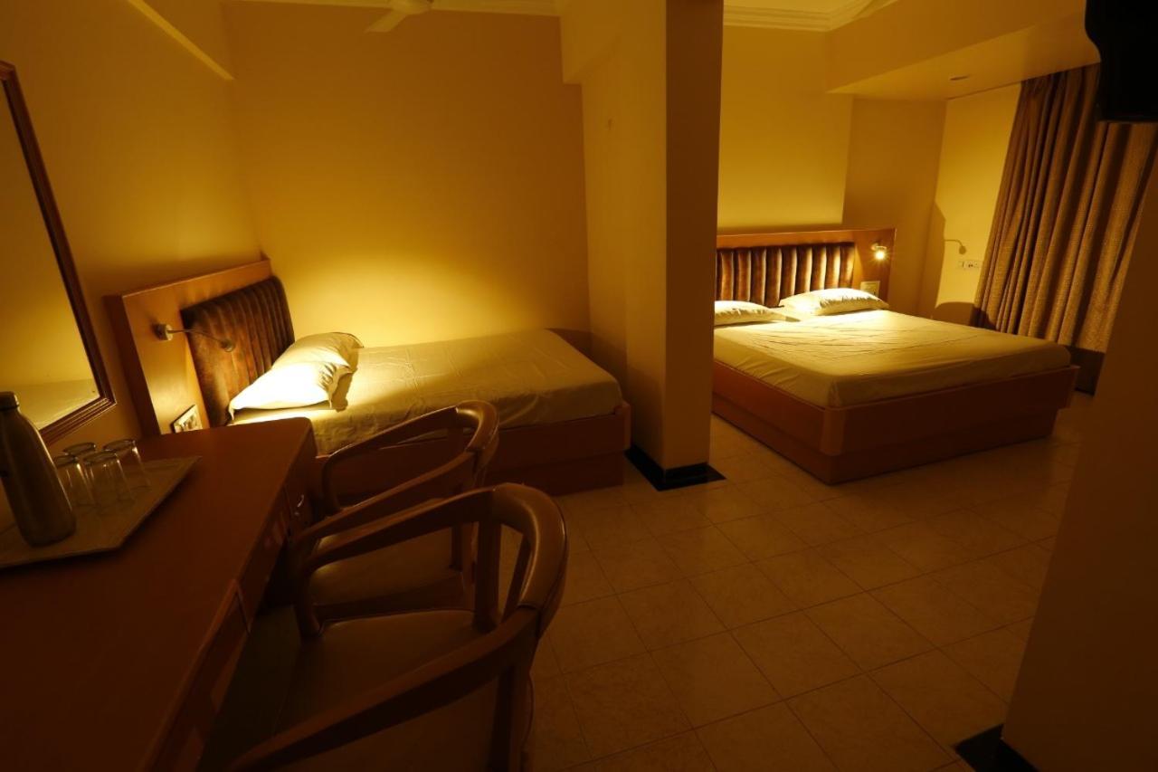 Hotel Ravikiran Alibaug Алибаг Экстерьер фото