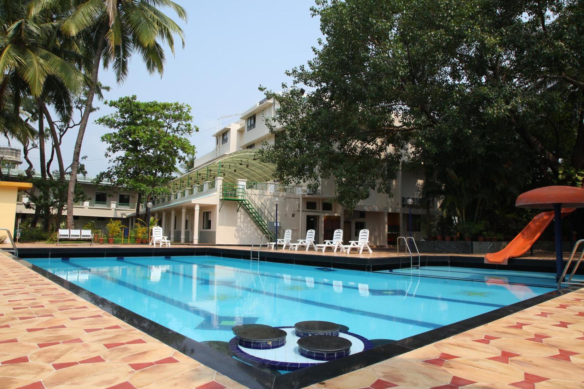 Hotel Ravikiran Alibaug Алибаг Экстерьер фото