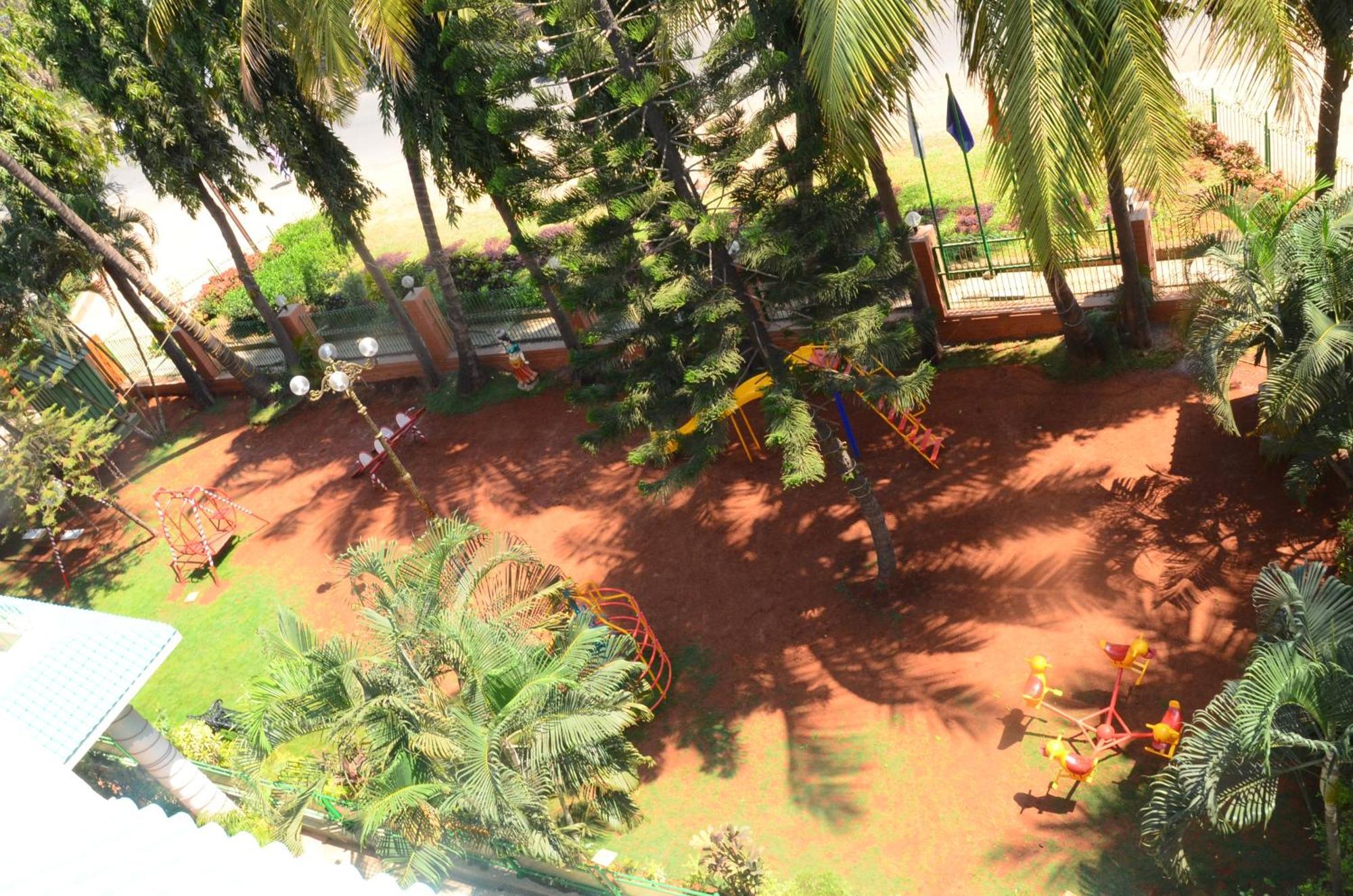 Hotel Ravikiran Alibaug Алибаг Экстерьер фото